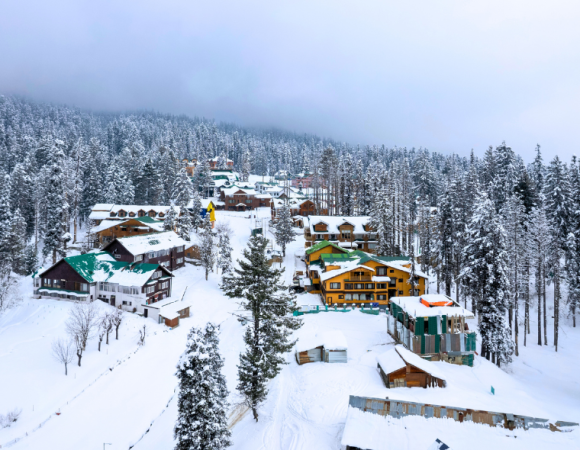 Gulmarg in Winter: A Snowy Paradise